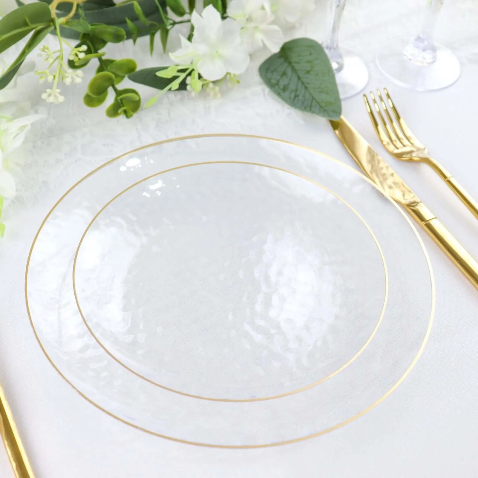 10 Pack Clear Hammered 7" Round Plastic Dessert Appetizer Plates With Gold Rim, Disposable Salad Party Plate