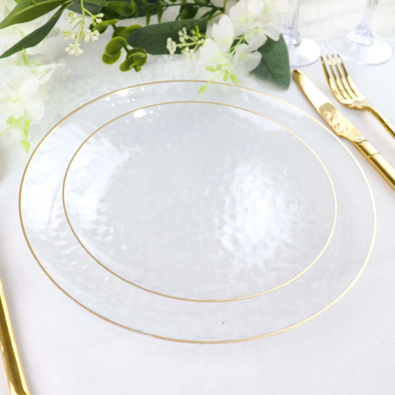 10 Pack Clear Hammered 7" Round Plastic Dessert Appetizer Plates With Gold Rim, Disposable Salad Party Plate