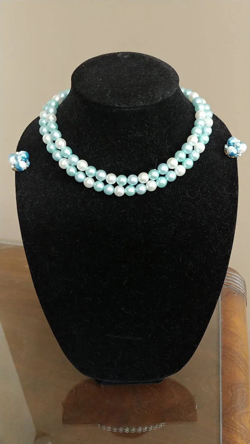 VINTAGE 1950s / 1960s AQUA, BABY BLUE & WHITE FAUX PEARL NECKLACE HONG KONG WITH BLUE PEARL CLIP EARRINGS JAPAN